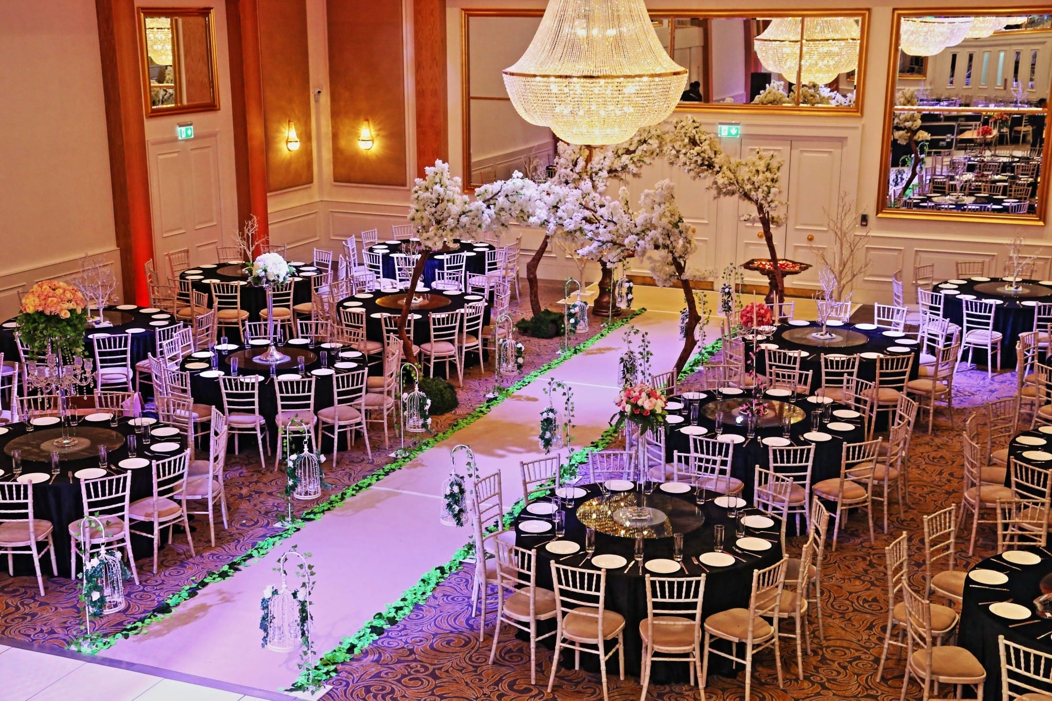 Why Centrepieces Play an Important Role in Any Event